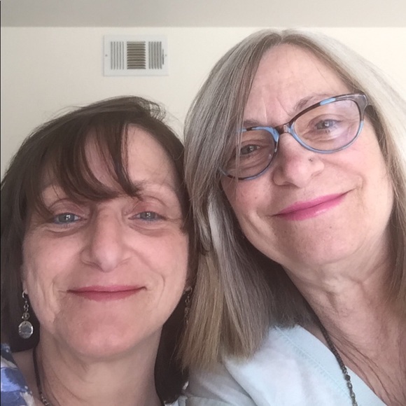 Meet your Posher, Susan - Picture 2 of 8